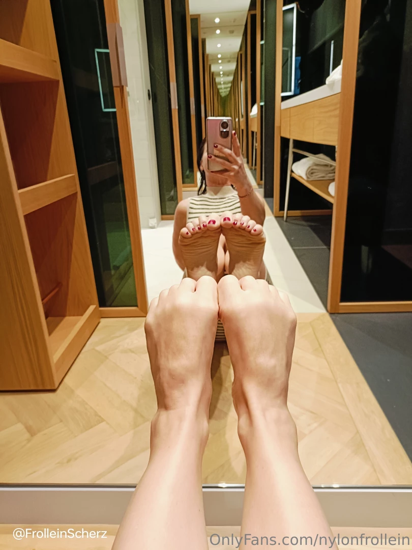 Mirror mirror on the wall who has the prettiest feet of them all what 
