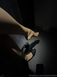 Will you leave a little tip for your favourite flight attendant part 1