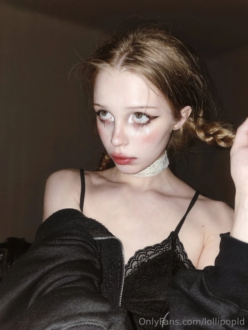 I m not always sweet sometimes i bite still want a taste 