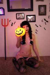 Come over and play with me i promise i won t eat you