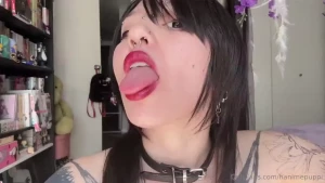 Your red carpet into my mouth my love hehe i love making bubbles