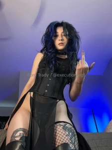 Do u like mommy domme bom