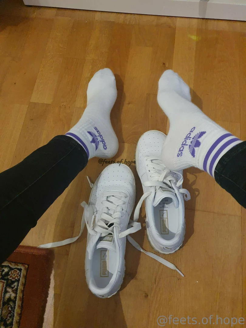 Do you like crew socks too 