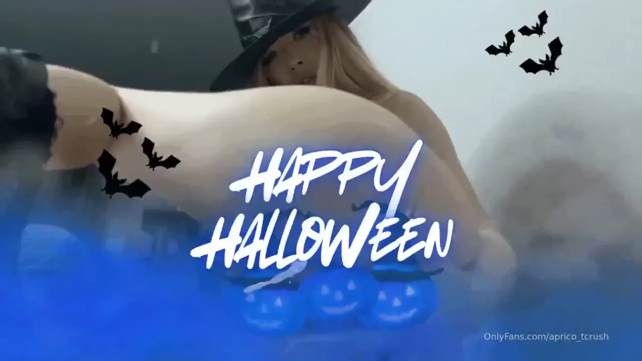 Wet pussy on halloween my slippery fingers glide so smoothly and 