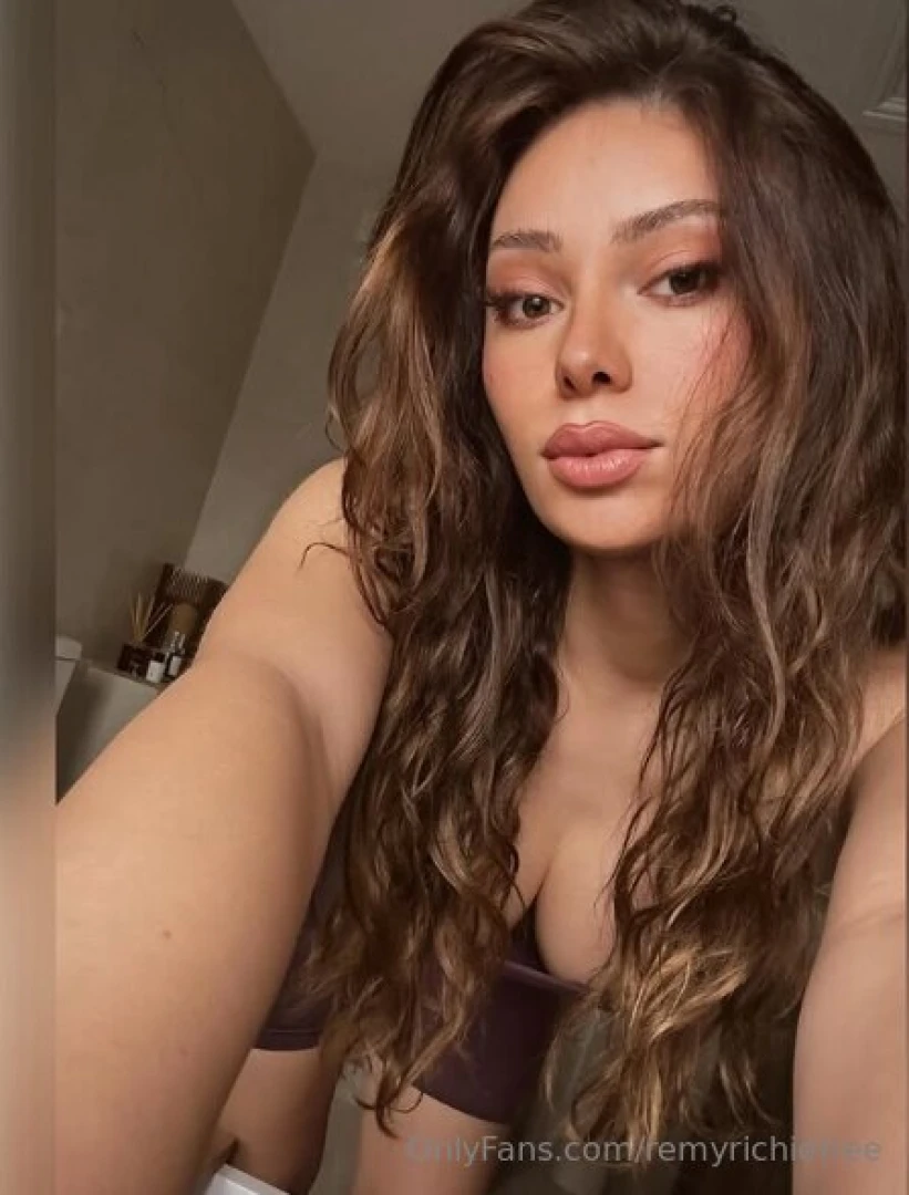 Tried something new with my hair feeling bold and fresh so what do you 