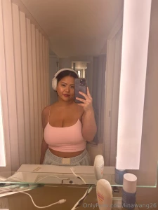 Mirror selfies all day part 3