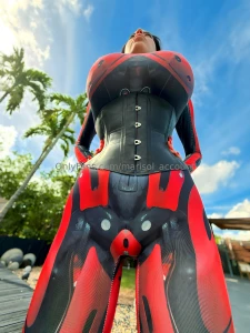 You re already on your knees aren t you that view this suit my body