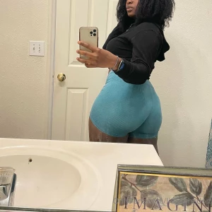 All this ass with no one to grab it part 3