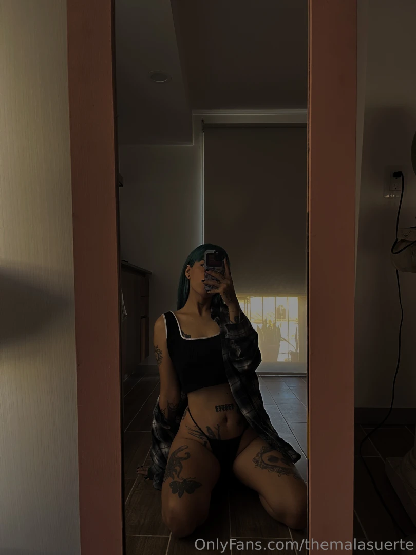 Buenos d as les traigo un set sencillo pero bonito para calentarlos 