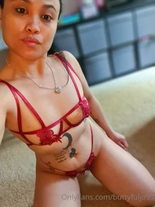 Does red look good on me part 49