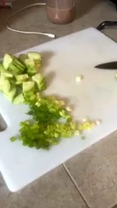 Ooh ya and on the side that includes a 5 4 girl wearing her tight