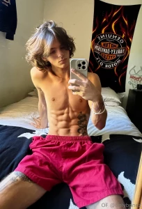 I love filming close ups like this you get to watch me show off my