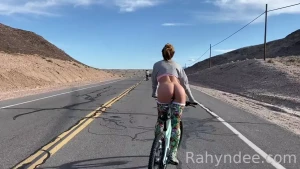 Public flashing bike ride turns to blow job flashing exhibitionism
