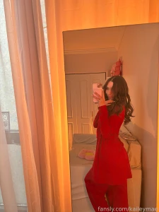 Ootd a new red set for the christmas vibes this is the kind of wifey