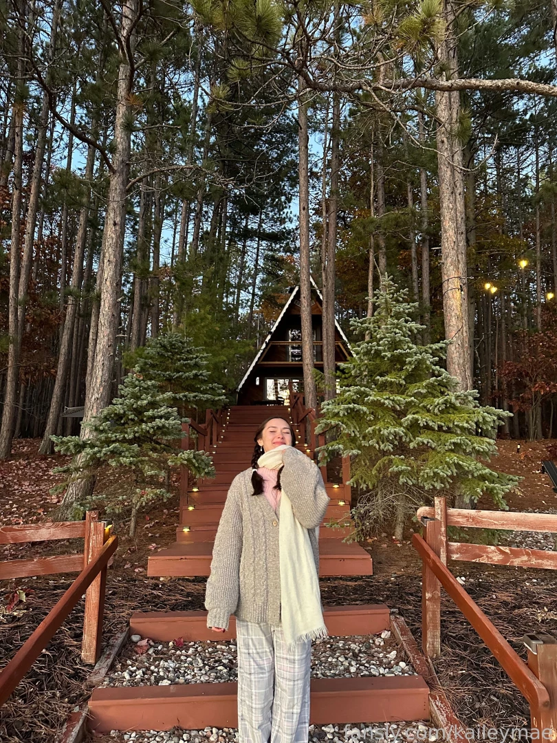 Ootd in a cabin in the middle of nowhere and i ve never felt more at part 2 