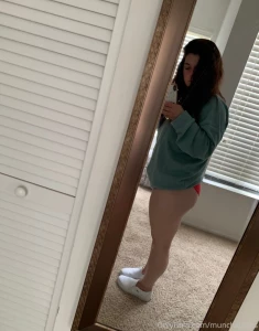 What to wear what to wear help me babe can you come over and help me