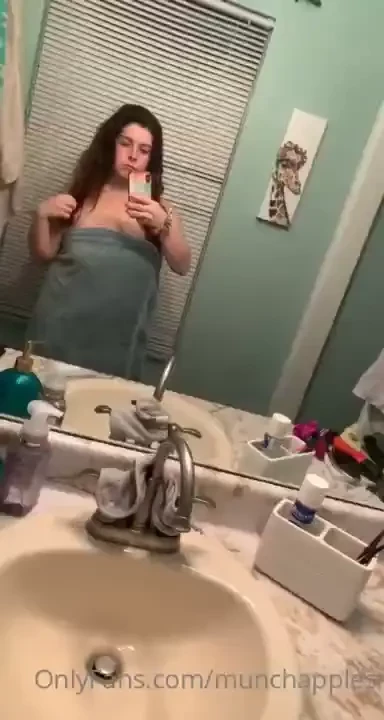 Hey babe won t you come play with my titties in the tub 