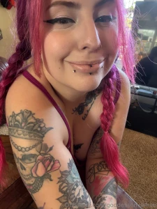 Tip 40 right now amp receive 1 year access to my vip onlyfans