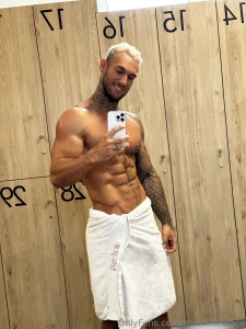 Don t look at me like that when we re here it s making me so fucking part 1