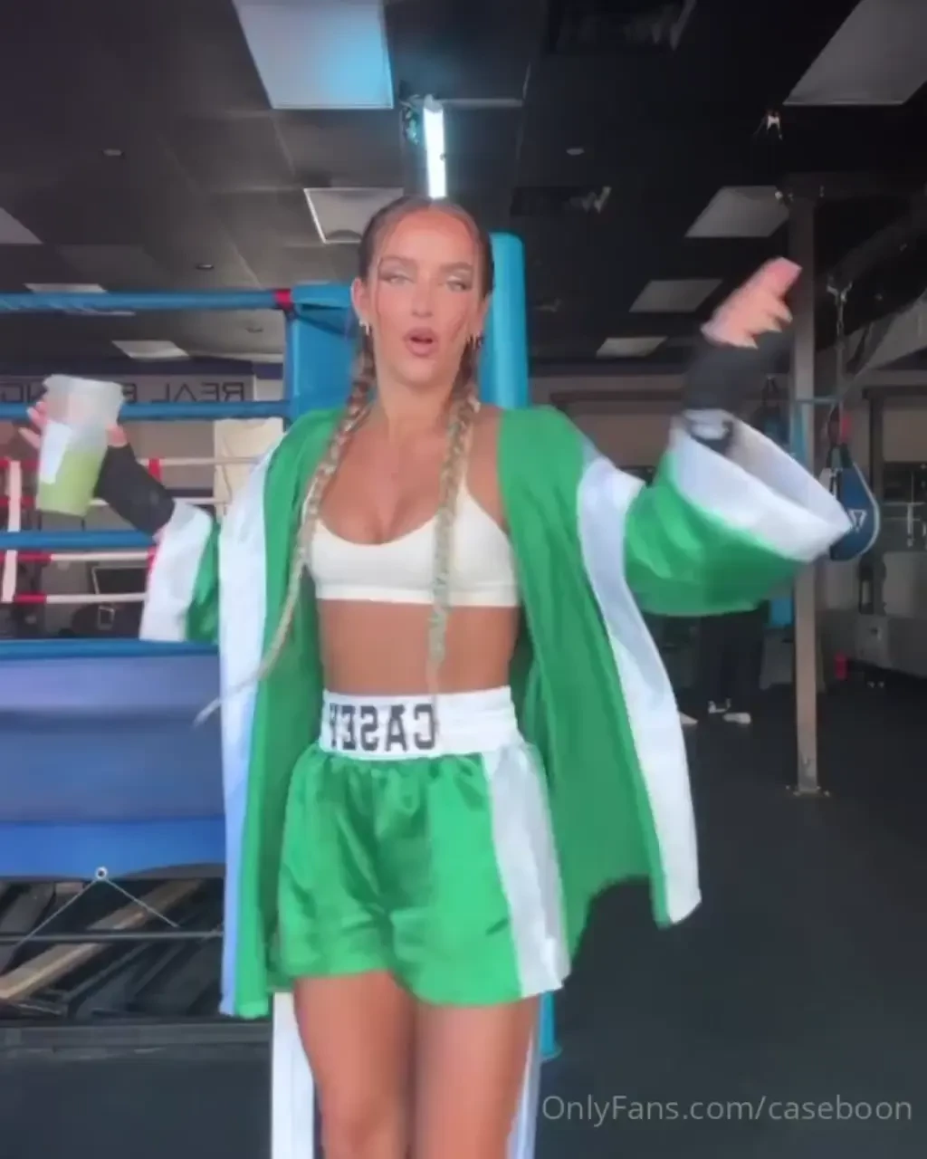 Can you tell that green is my favorite color 