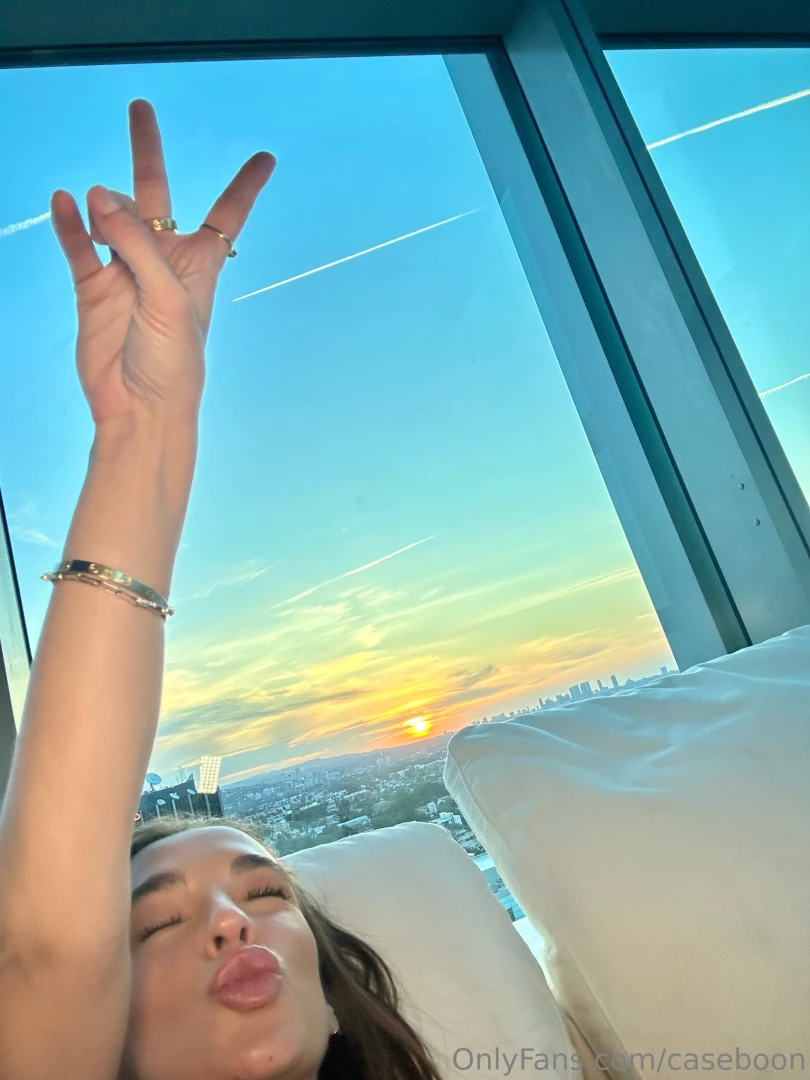 Feeling like i m on top of the world tonight literally and 