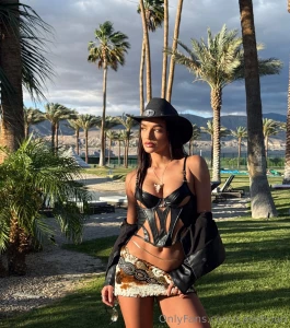 Long live cowgirls part 4