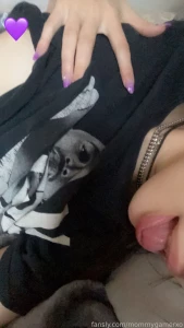 New nails they look so pretty on my pussy