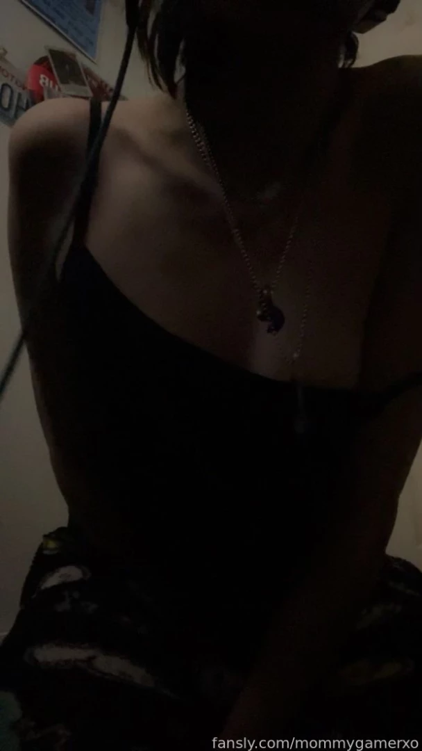 Dildo riding let me ride you instead 