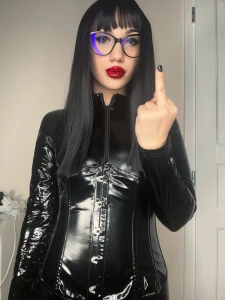 You don t deserve my attention unless i decide you do stay in your