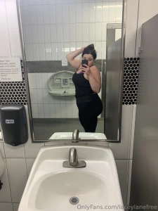 Like if you d fuck me in a public bathroom part 2