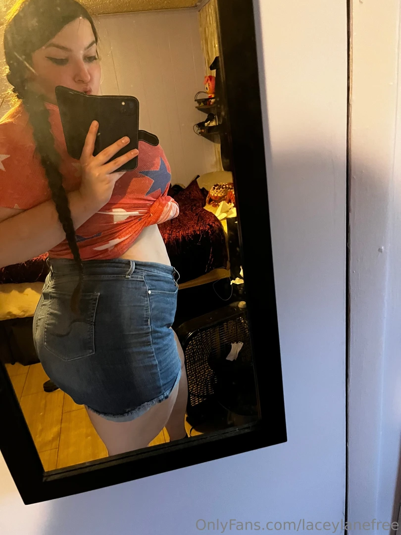 Like if you like my 55 inch ass in jeans i opened up 100 spots for 3 