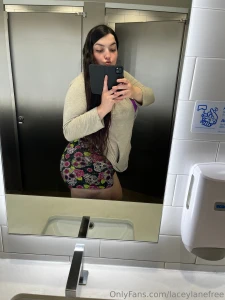 Like if i can spam you with booty pics part 11