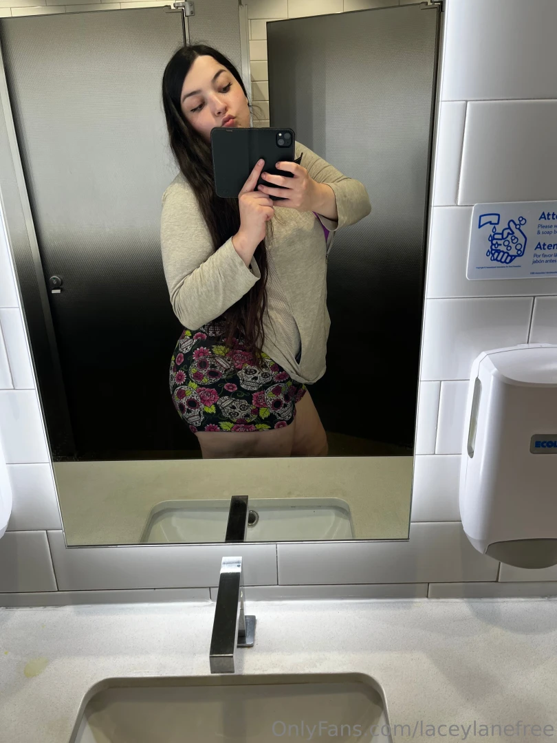 Like if i can spam you with booty pics part 9 