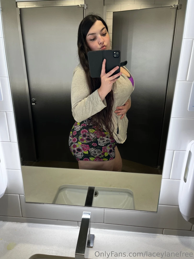 Like if i can spam you with booty pics part 20 