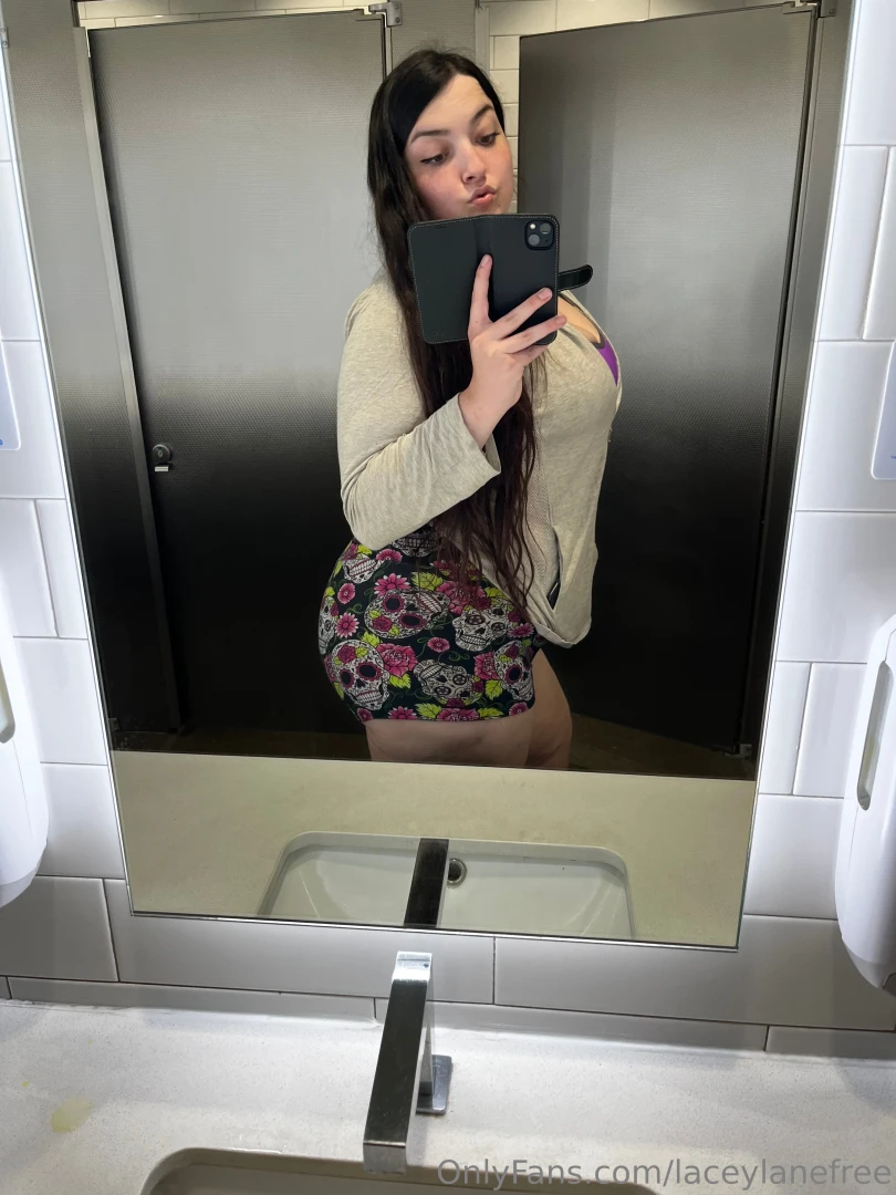 Like if i can spam you with booty pics part 17 