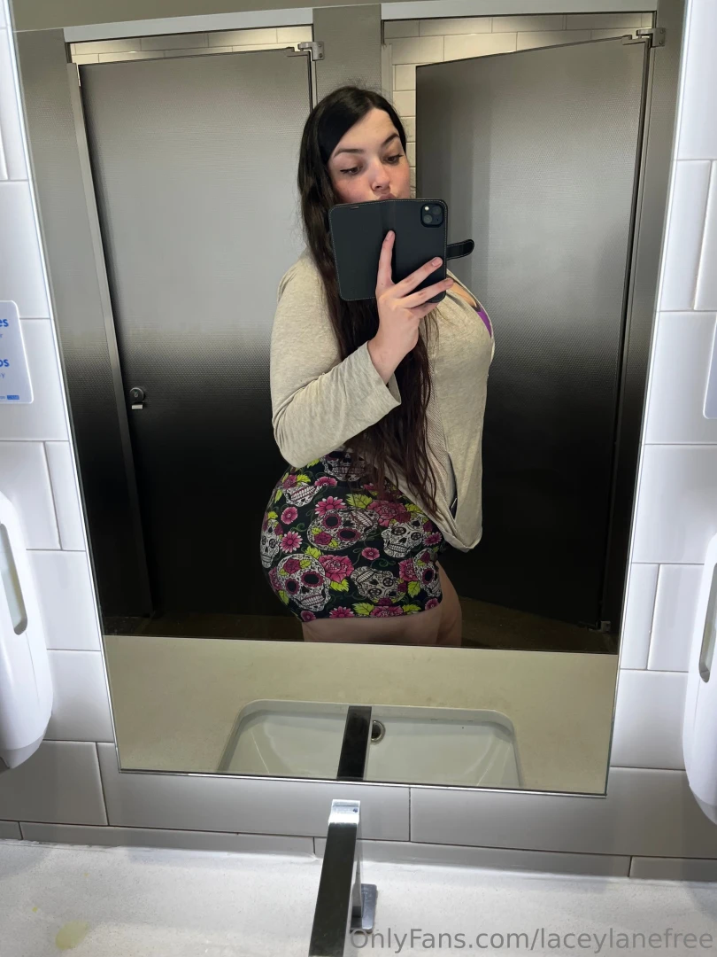 Like if i can spam you with booty pics part 12 