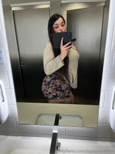 Like if i can spam you with booty pics part 12