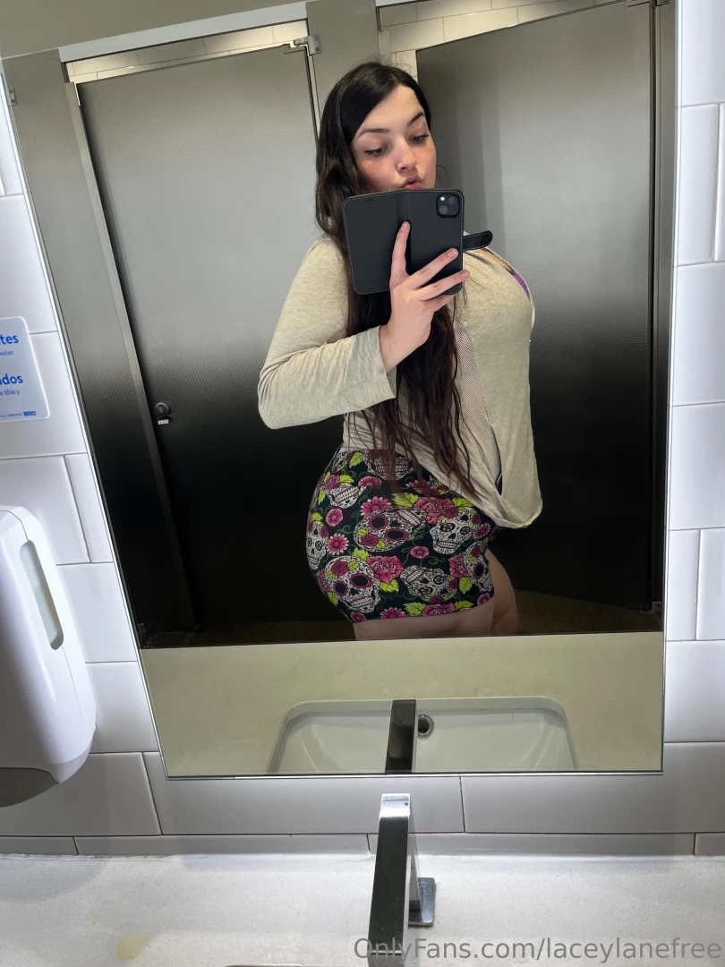 Like if i can spam you with booty pics part 18 