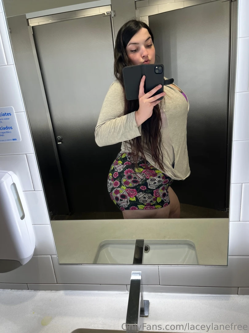 Like if i can spam you with booty pics part 6 
