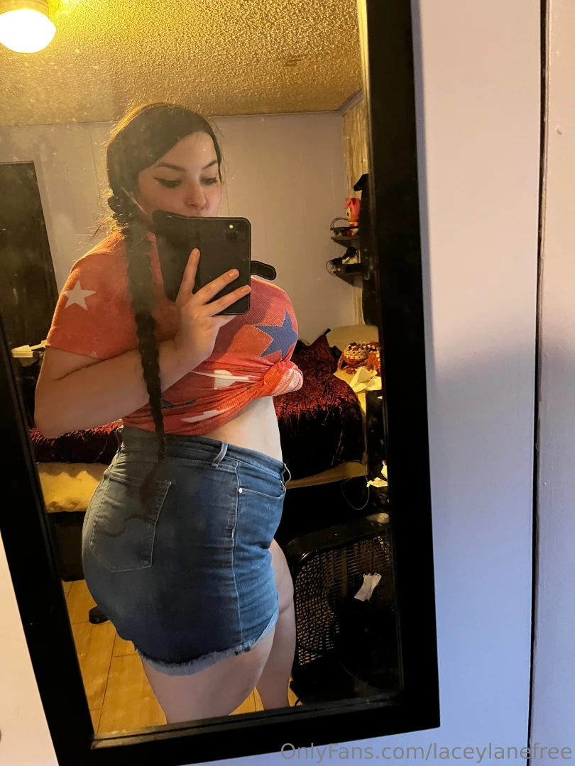 Like if i can spam you with booty pics it s only 7 days until my 