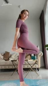 So who started going to the gym as a new year resolution