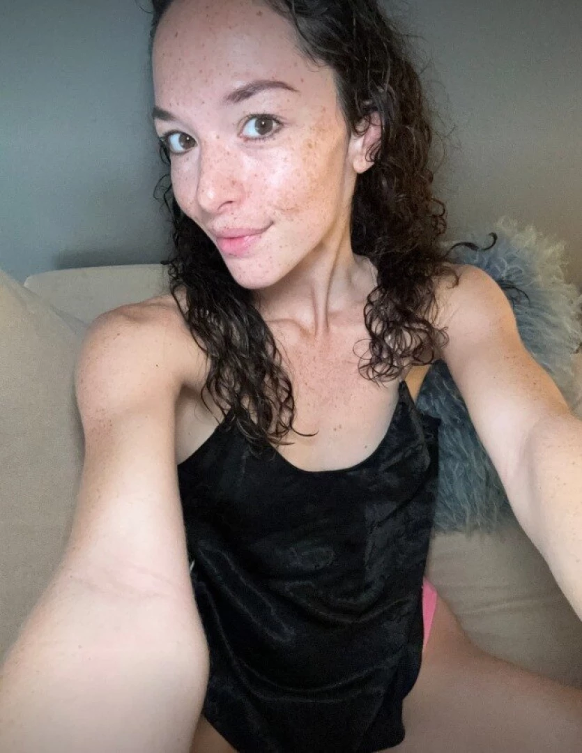 I don t just catch eyes i steal hearts 