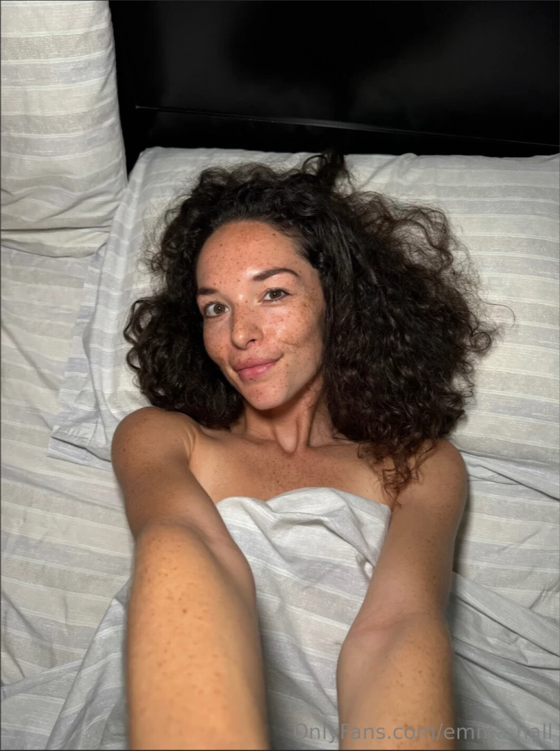 I bet you want to see what s underneath the sheets 