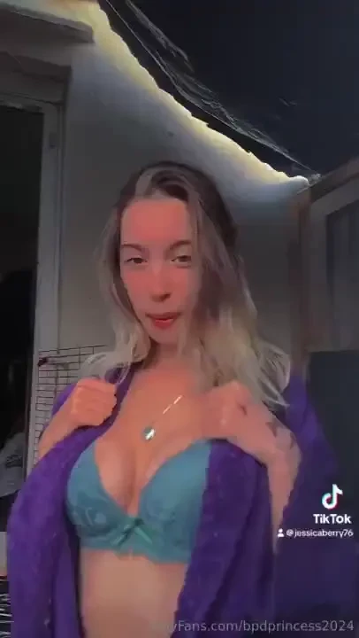 Its my birthday tip 5 to join the live today 