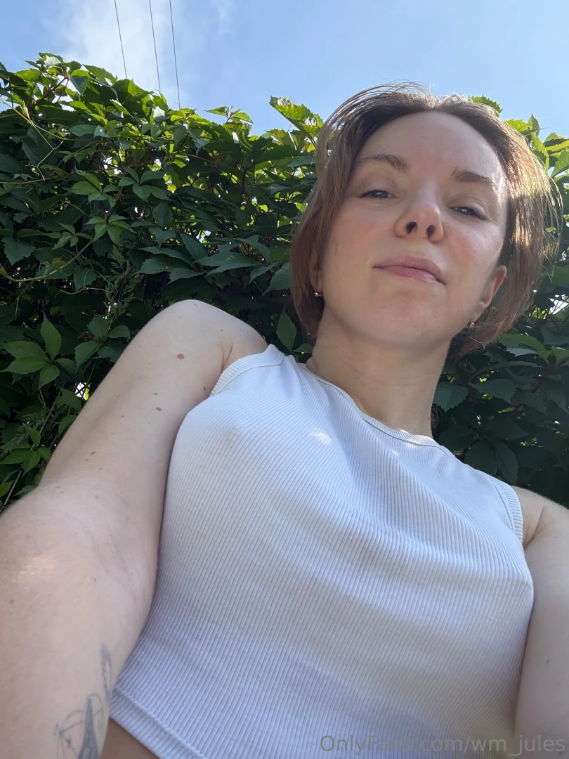 Sun s out vibes are up now where s my company 