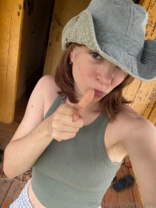 Should i keep the hat brim up or down