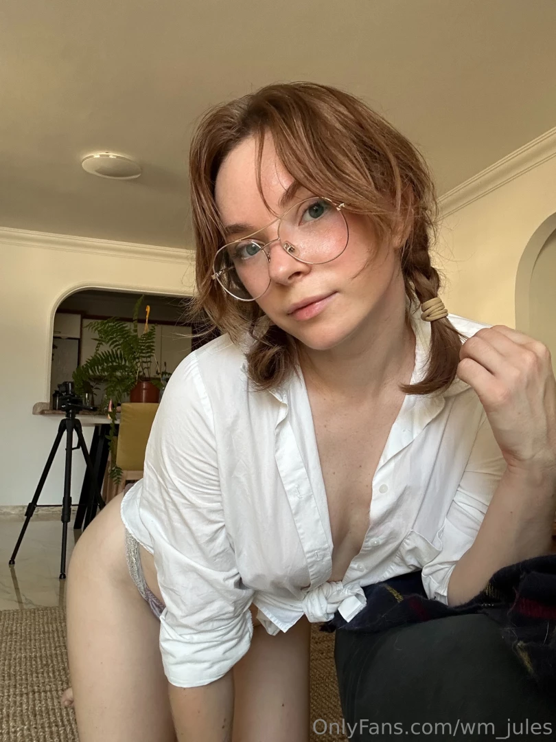 Let s play a game you be my teacher and i ll be your obedient student 