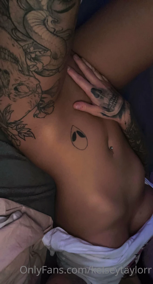 Being horny and single is so lame 