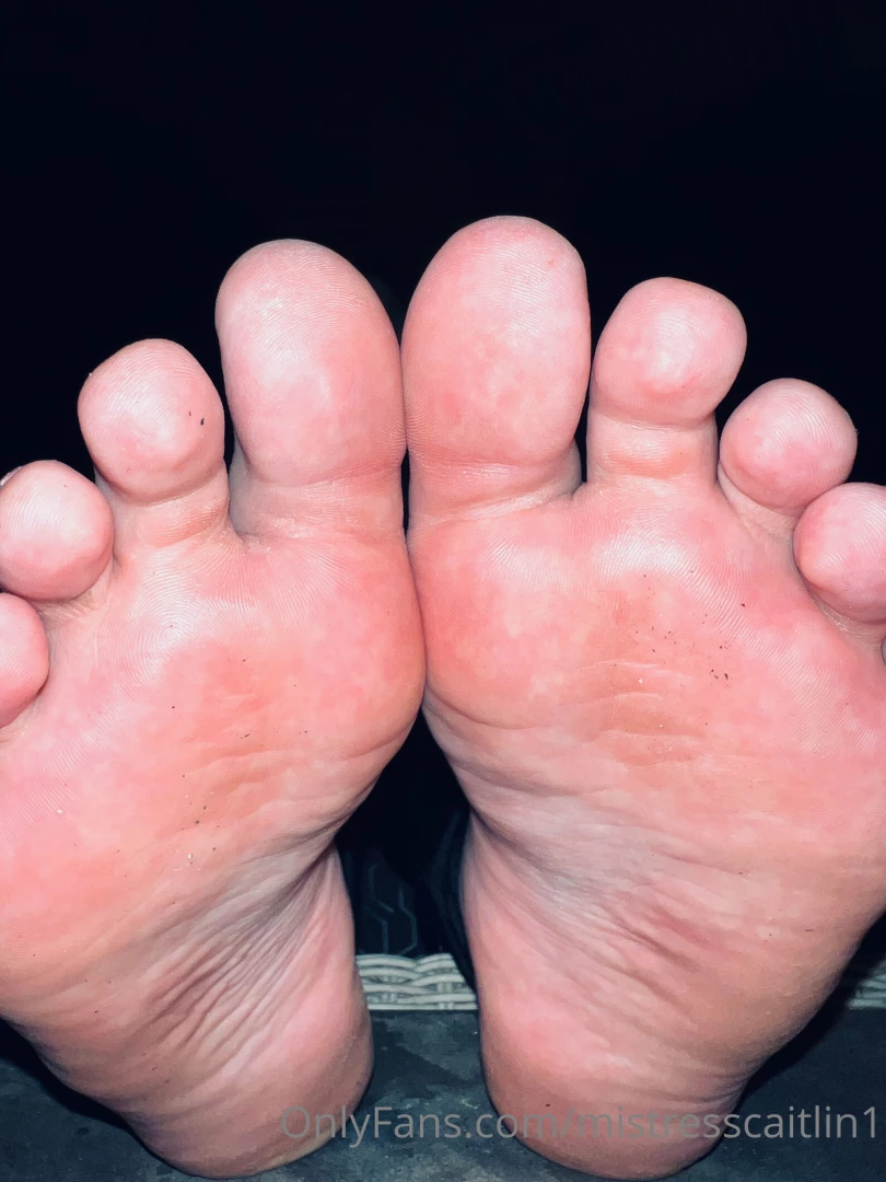 Who wants to see more of my soles i m back by the way 