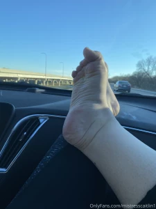 How many people stopped to look at my sexy feet i wonder hmmmm part 3